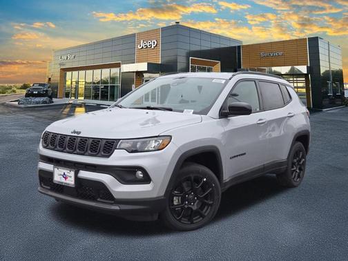 Silver Zynith 2026 Jeep Compass Latitude