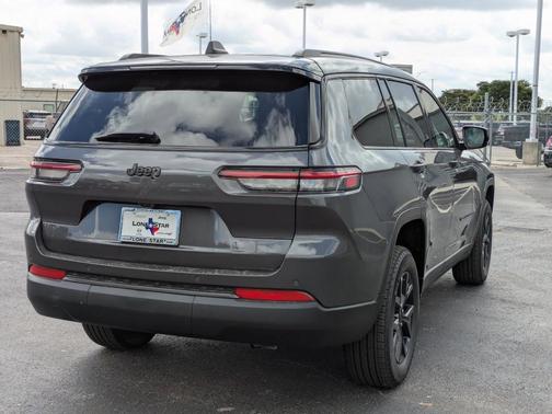 2025 Jeep Grand Cherokee L Laredo