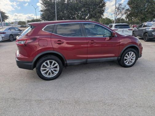 2020 Nissan Rogue Sport S