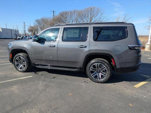 2026 Jeep Grand Wagoneer Base