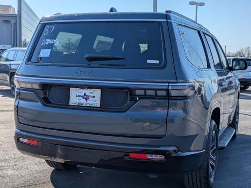 2026 Jeep Grand Wagoneer Base