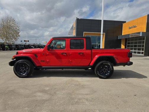 2023 Jeep Gladiator Sport