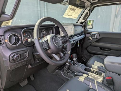 2025 Jeep Gladiator Sport