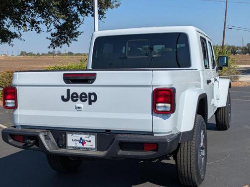 2025 Jeep Gladiator Sport