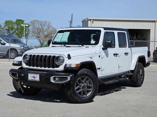 2024 Jeep Gladiator Sport