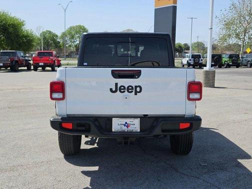 2024 Jeep Gladiator Sport