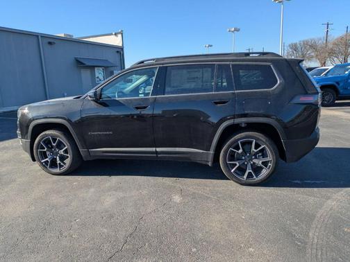 2026 Jeep Cherokee Overland