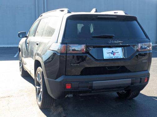 2026 Jeep Cherokee Overland