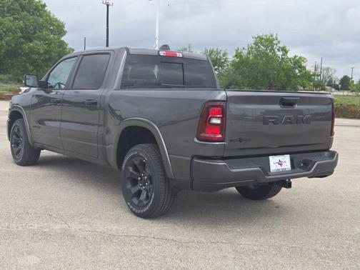 Granite Crystal 2026 RAM 1500 Big Horn/Lone Star