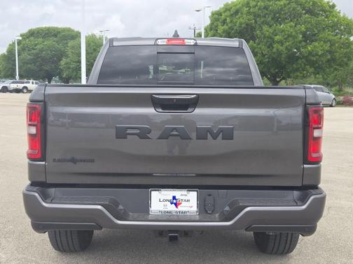 Granite Crystal 2026 RAM 1500 Big Horn/Lone Star