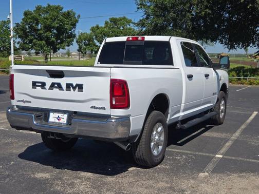 Bright White Clearcoat 2025 RAM 2500 Laramie