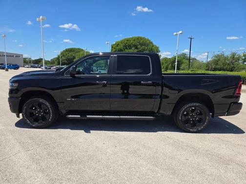 Diamond Black 2026 RAM 1500 Express