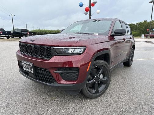 2024 Jeep Grand Cherokee Laredo