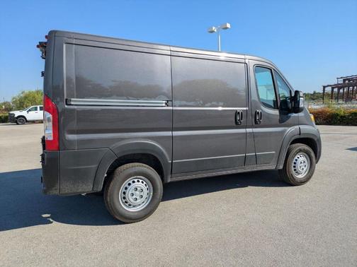 2026 RAM ProMaster 1500 Low Roof
