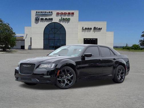 2023 Chrysler 300 Touring