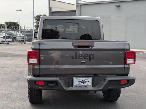 2025 Jeep Gladiator Sport