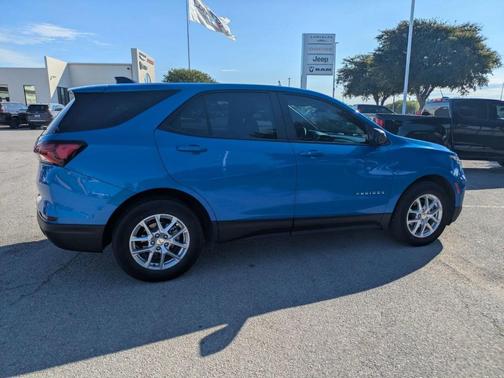 2024 Chevrolet Equinox LS