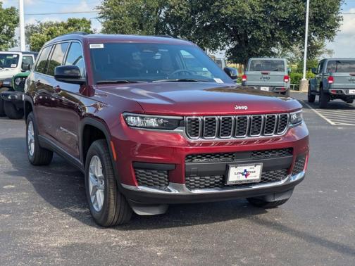 2025 Jeep Grand Cherokee L Laredo