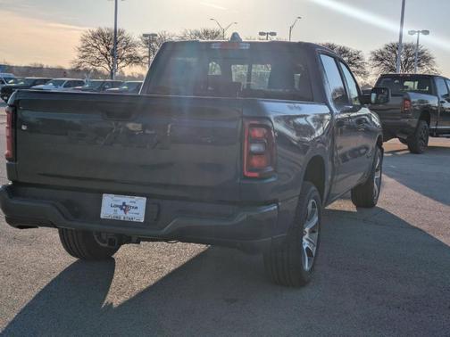 2026 RAM 1500 Express