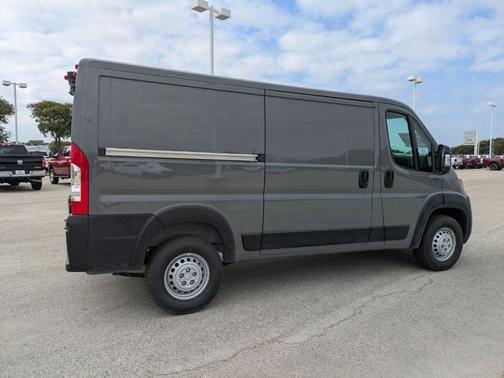 2026 RAM ProMaster 1500 Low Roof