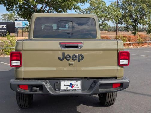 2025 Jeep Gladiator Sport