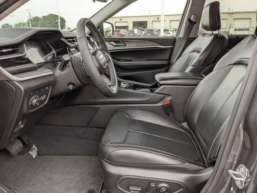 2022 Jeep Grand Cherokee 4xe Base