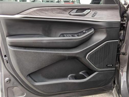 Metallic 2022 Jeep Grand Cherokee 4xe Base