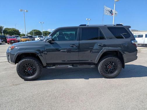 2024 Toyota 4Runner SR5 Premium