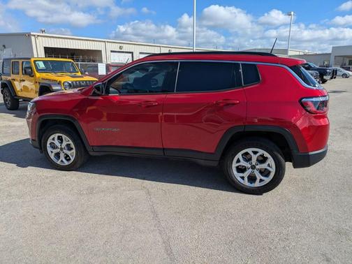 2025 Jeep Compass Latitude