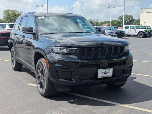 2025 Jeep Grand Cherokee L Laredo