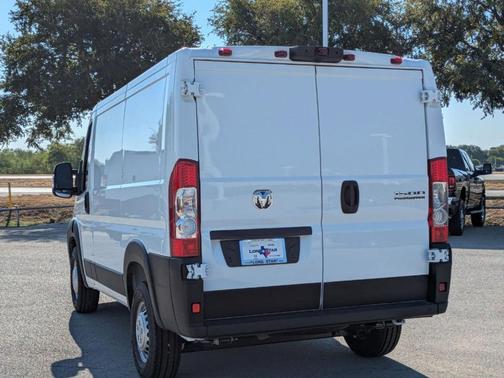 2026 RAM ProMaster 1500 Low Roof