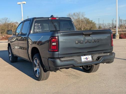 2026 RAM 1500 Express