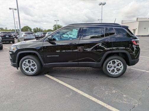 2025 Jeep Compass Latitude