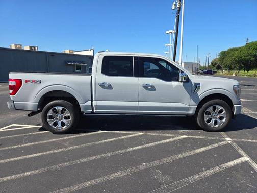 Avalanche 2023 Ford F-150 Platinum
