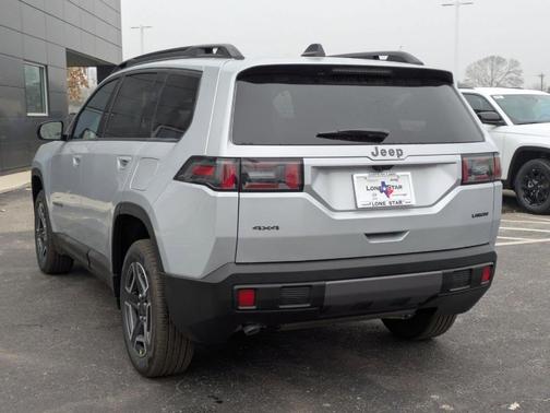 2026 Jeep Cherokee LAREDO/LIMITED