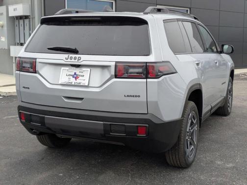 2026 Jeep Cherokee LAREDO/LIMITED