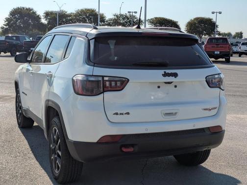 2021 Jeep Compass Trailhawk