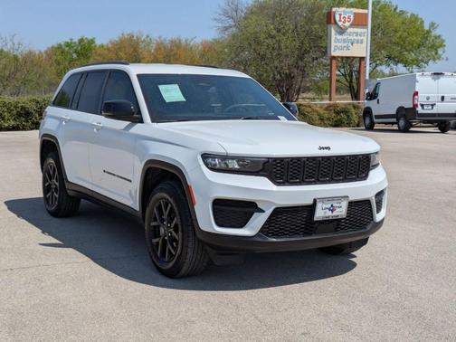 2024 Jeep Grand Cherokee Laredo