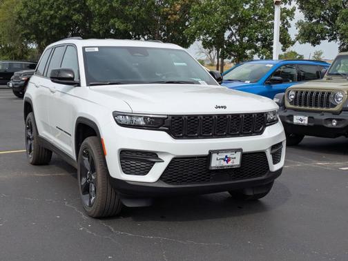 2025 Jeep Grand Cherokee Laredo