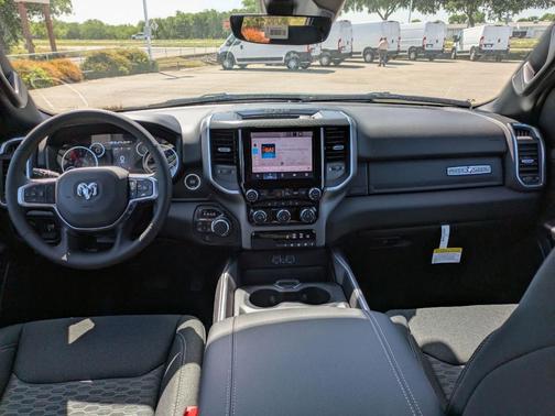 2025 RAM 1500 Big Horn/Lone Star