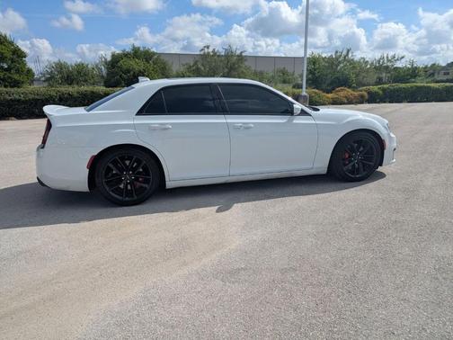 2023 Chrysler 300