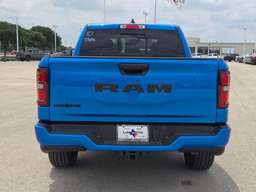 Hydro Blue Pearlcoat 2026 RAM 1500 Big Horn/Lone Star