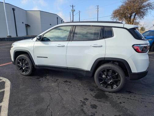 2026 Jeep Compass Latitude