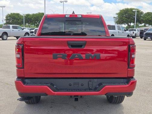 Molten Red Pearlcoat 2026 RAM 1500 Express