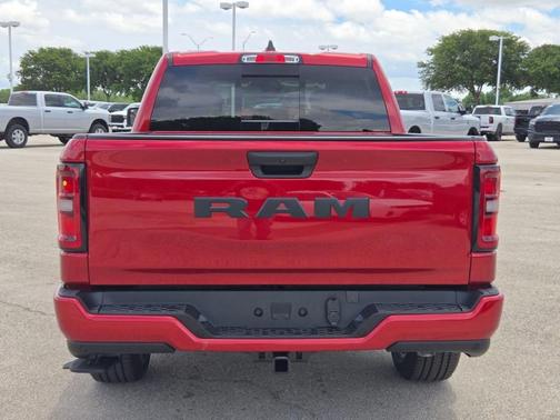 Molten Red Pearlcoat 2026 RAM 1500 Express