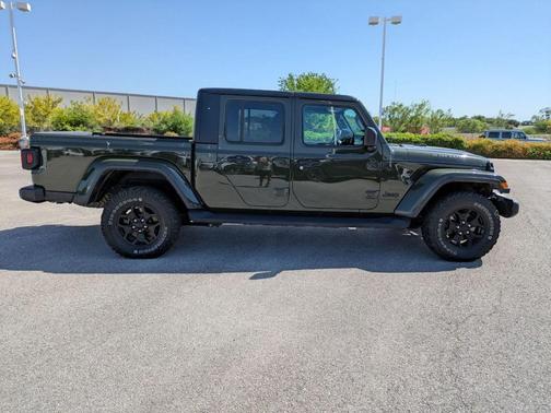 2022 Jeep Gladiator Sport
