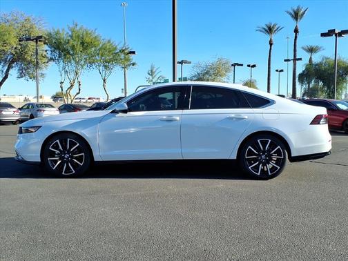 2024 Honda Accord Hybrid 