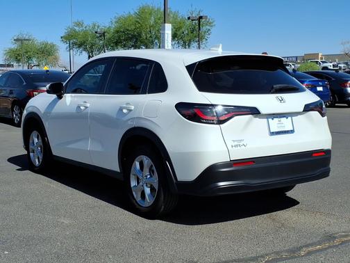 Platinum White Pearl 2024 Honda HR-V