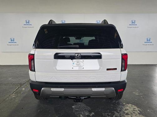 Platinum White Pearl 2026 Honda Passport TrailSport