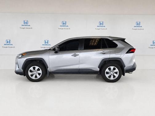 Silver Sky 2022 Toyota RAV4 LE
